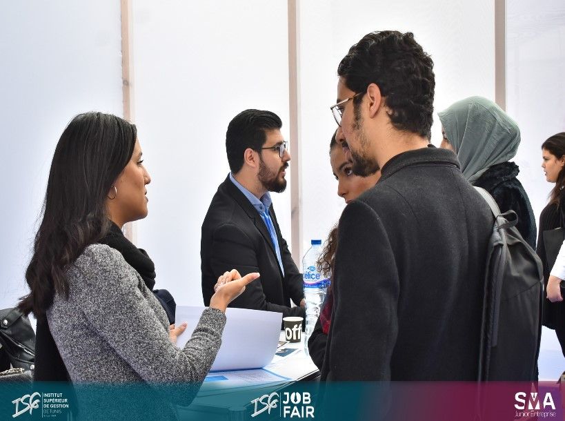 Participation aux forums des entreprises Job Fair 2.0 et HEC’Recrut